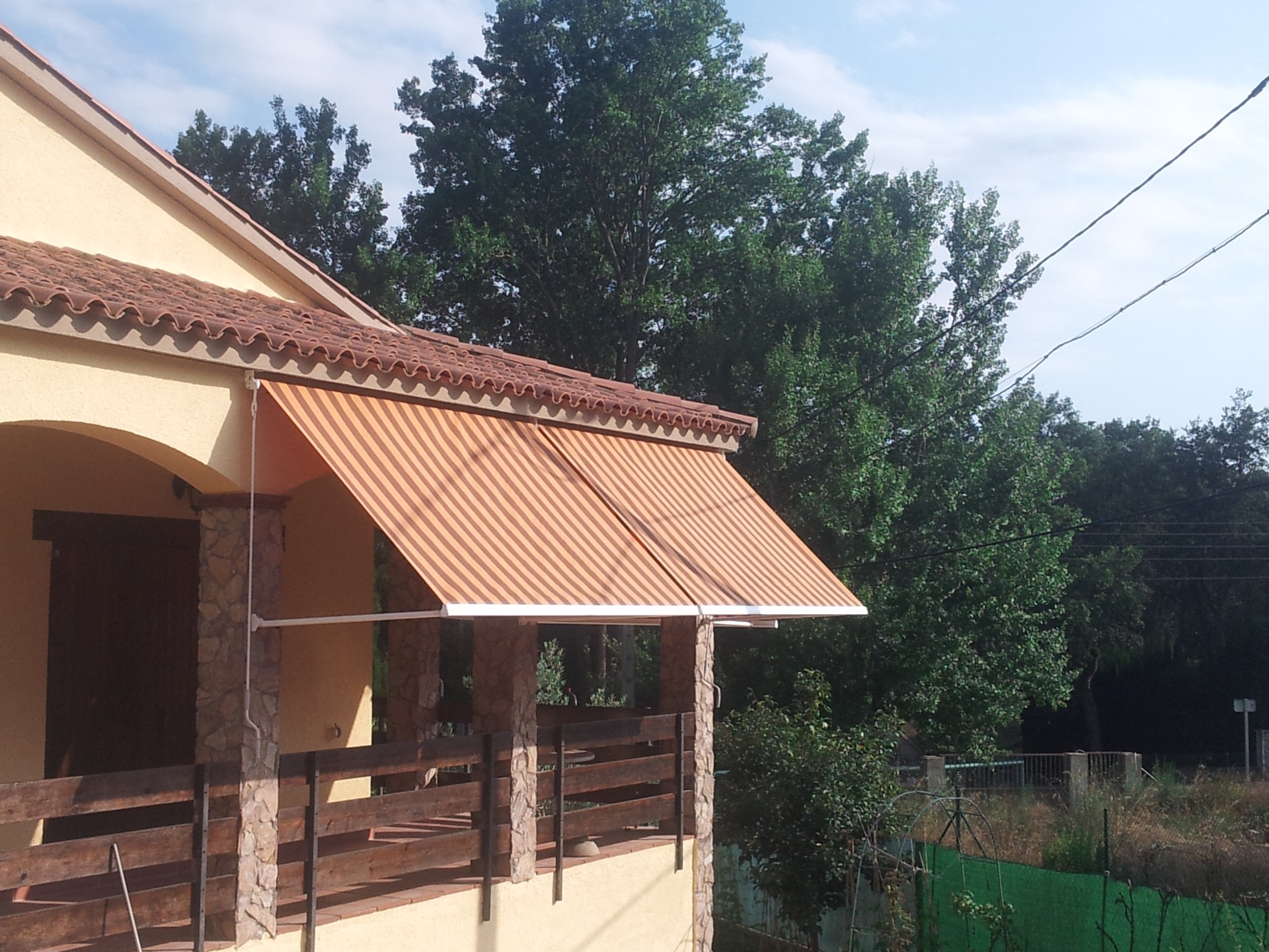 TOLDOS PORTADA EN SEVILLA